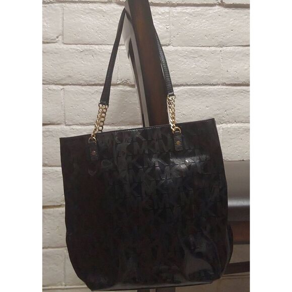 MICHAEL KORS Jet Set Black Gold Chain Tote Patent Leather Shoulder Bag Purse - Picture 4 of 7